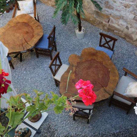 Gizemli Konak Ayvalik Bagian luar foto