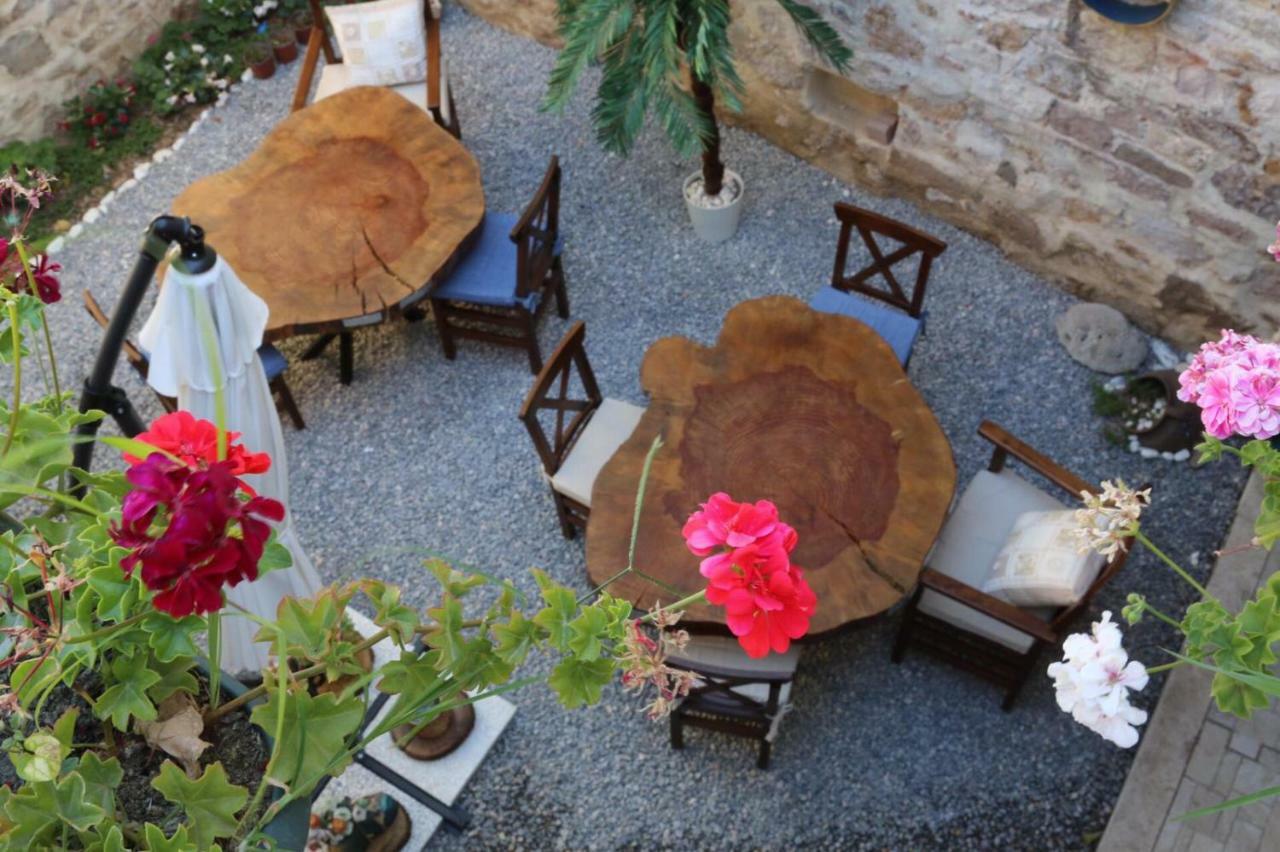 Gizemli Konak Ayvalik Bagian luar foto
