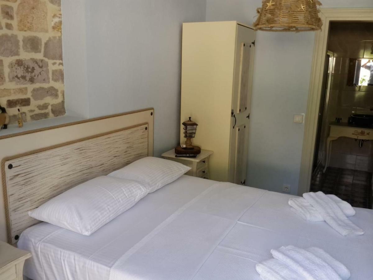 Gizemli Konak Ayvalik Bagian luar foto